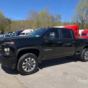 2022 Chevrolet Silverado 2500HD Custom 4x4 Crew Cab Pickup