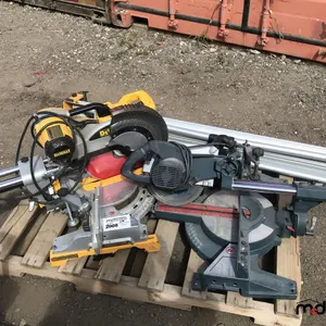 Dewalt DWS780 Mitre Saw, Bosch 3915 Mitre Saw and DeWalt Mitre Saw Stand
 UNRESERVED