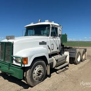 2000 Mack CH600 Cab and Chassis