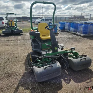 2014 John Deere 2500B Ride-On Precision Mower
 UNRESERVED