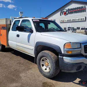 2006 GMC Sierra Service Body Truck
 UNRESERVED