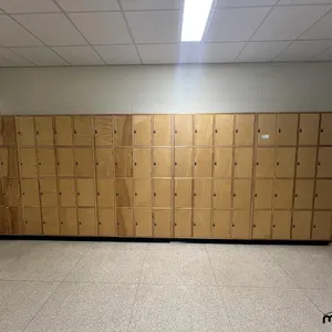 Cabinet w/ Locking Doors
 UNRESERVED