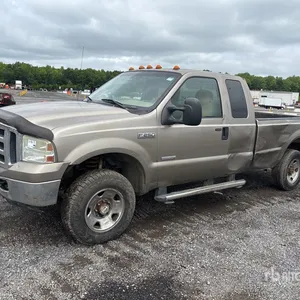 2006 Ford F-250 XLT 4x4 Extended Cab Pickup