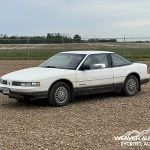 1988 OLDSMOBILE CUTLASS SUPREME 2DR COUPE