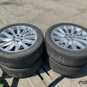 Ford F150 22" Wheels & 275/45R22 Tires
 UNRESERVED