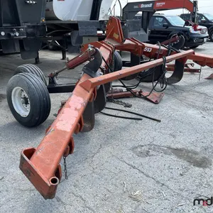 CASE 513 7-Shank V-Ripper
 UNRESERVED