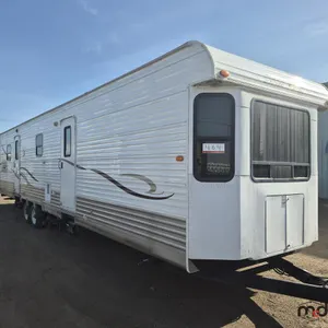 INSURANCE SALVAGE: 2012 RoadKing Travel Trailer
 UNRESERVED