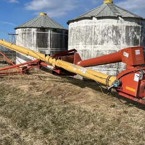 Westfield MK100-61 pto swing hopper auger, S/N 126902