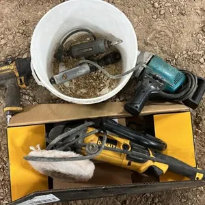 Dewalt corded grinder/polisher, Dewalt corded sander, Dewalt Air ½” impact, Makita corded drill, Air ratchet, Air die grinder