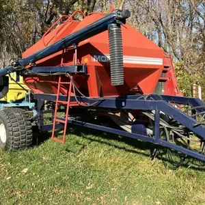 Morris 7180 tow between air cart, S/N 7289600238