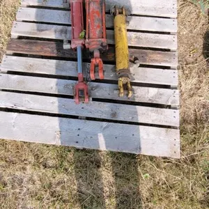 (3) assorted hyd cylinders