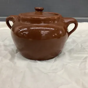 MEDALTA POTTERIES BEAN POT