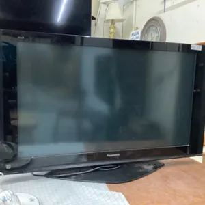 41" PANASONIC FLAT SCREEN TV - VIERA - NO REMOTE