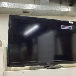 40" PHILIPS FLAT SCREEN TV - WITH REMOTE