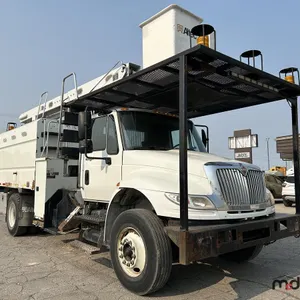 2012 International Crane Truck w/ Service Body (Asset #6639)
 UNRESERVED
