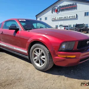 2005 Ford Mustang Car
