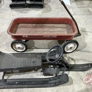 Radio Flyer 18 red wagon, Kid's Noma snow racer