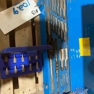 Tap and die set, 10 pc multi spline extractor set