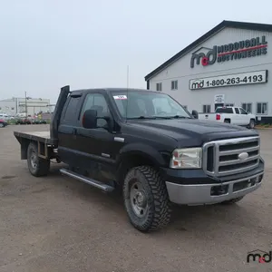 2005 Ford F250 Ext Cab Flatbed Truck