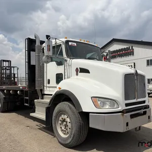 2011 Kenworth T440 T/A Flatbed Truck w/ 2003 Moffet M5500 Forklift
