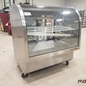 True Curved Glass Deli Display Case
 UNRESERVED