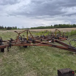 Morris (26') Cultivator w/ Harrow Bars
 UNRESERVED