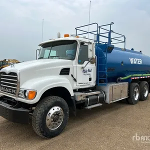 2004 Mack CV713 Granite 100 bbl 6x4 Water Truck
