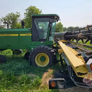 JD 4895 swather s/n181365