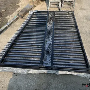 SKLP 20' Bi-Parting Iron Gate
 UNRESERVED