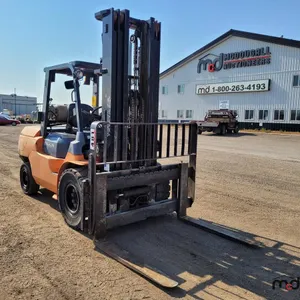 Toyota FGAU50 Forklift
 UNRESERVED