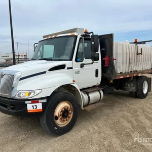 2002 International 4300 4x2 Flatbed Water Truck