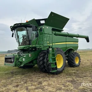 2016 John Deere S680 Combine Harvester