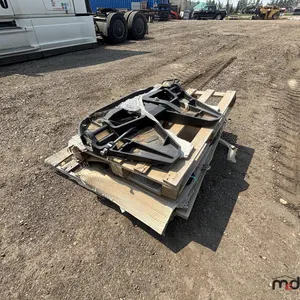 (2) Yard Spotter 5th Wheel Top Plates
 UNRESERVED