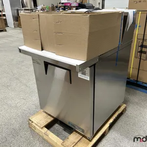 True TSSU-27-12M-B-HC Refrigerator
 UNRESERVED