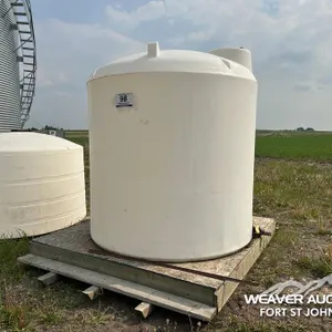 POLY WATER TANK