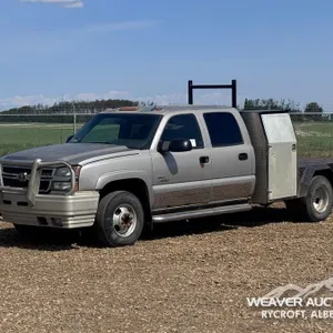 2005 CHEVROLET 3500 CREW CAB FLATBED TRUCK