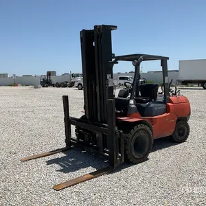 2010 Toyota 7FGAU50 9500 lb Cushion Tire Forklift