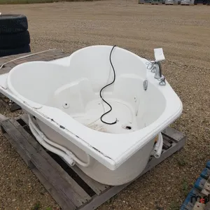 Jet Bath Tub
 UNRESERVED