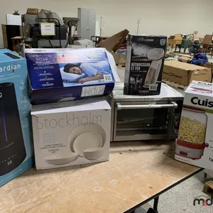 Cuisinart Popcorn Maker, Nova Form Pillow, Steam Iron, Dishes, Toaster Oven and Humidifier
 UNRESERVED