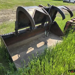 Homebuilt Claw Bucket Skid Steer Attachment
 UNRESERVED