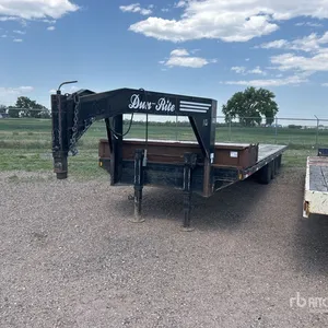 2000 Dun Rite 30 ft Tri/A Gooseneck Equipment Trailer