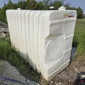 700-Gallon Plastic Water Tank
 UNRESERVED