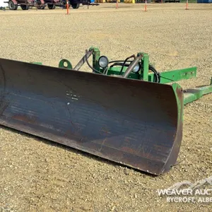 9 FT. JOHN DEERE BLADE
