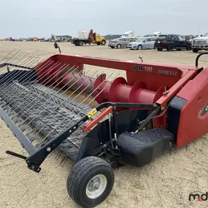2016 Case IH 3016 Pick-Up Header
 UNRESERVED