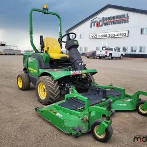 2011 John Deere 1445 Series 2 Lawn Tractor
 UNRESERVED
