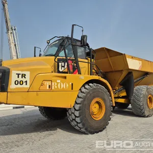 2012 CAT 740B 