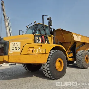 2012 CAT 740B 