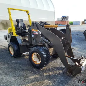 2006 Benco TC-656 Tracteur chargeur
 UNRESERVED