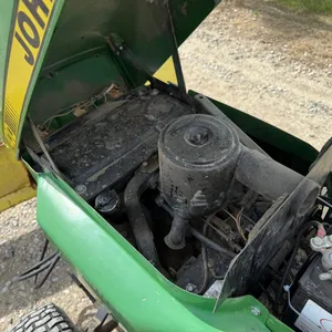 John Deere 400 Lawn Tractor