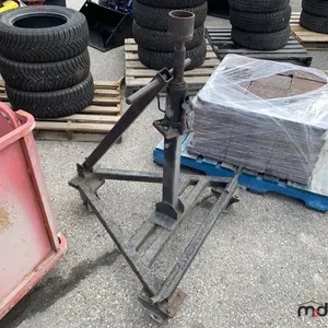 5th Wheel Trailer Jack
 UNRESERVED